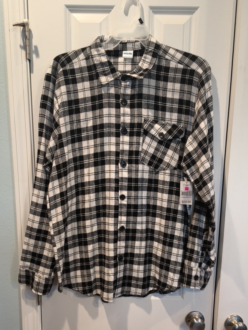 Casual Black & White Plaid Button-Down Shirt